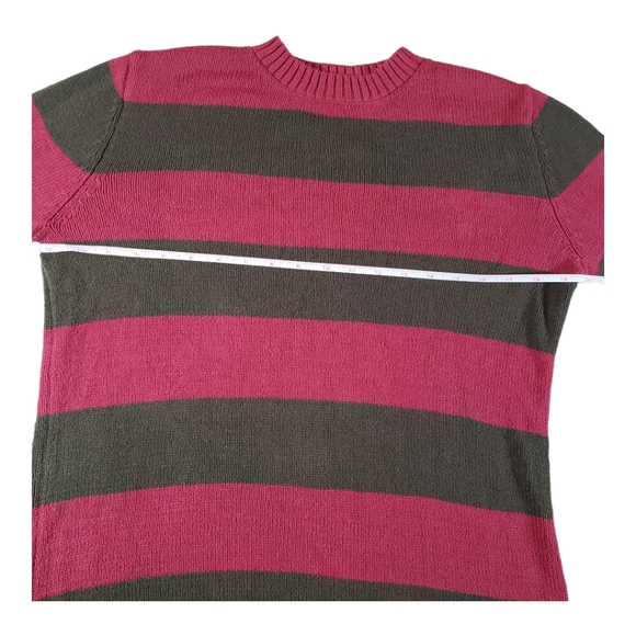 Spirit Halloween A Nightmare on Elm Street Crew Neck Sweater Size Xs - Picture 4 of 9